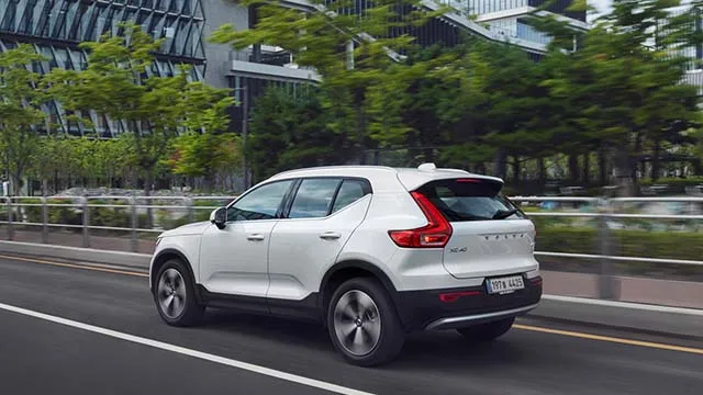 볼보 XC40 사진 8