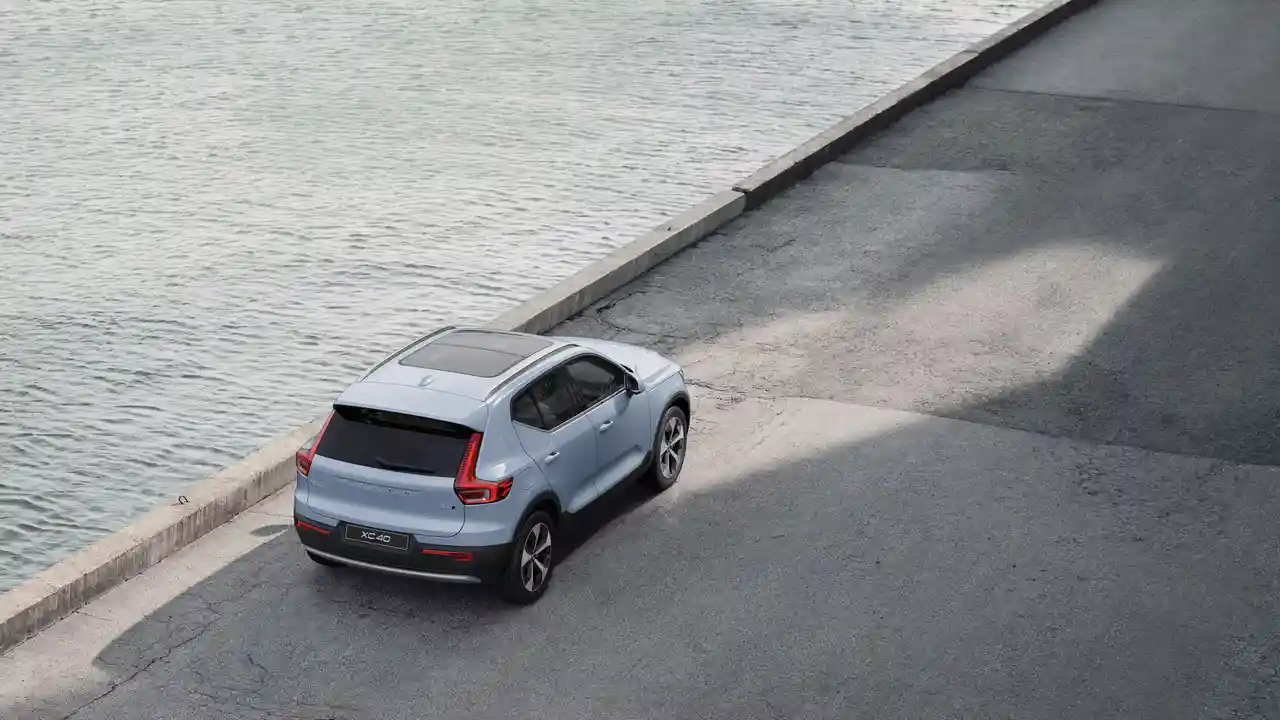 볼보 XC40