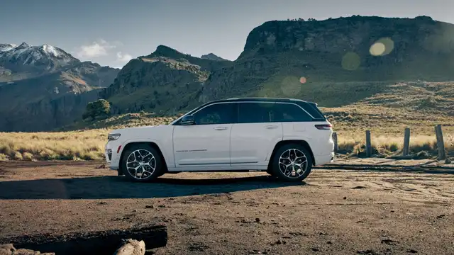 지프 그랜드 체로키 사진 10