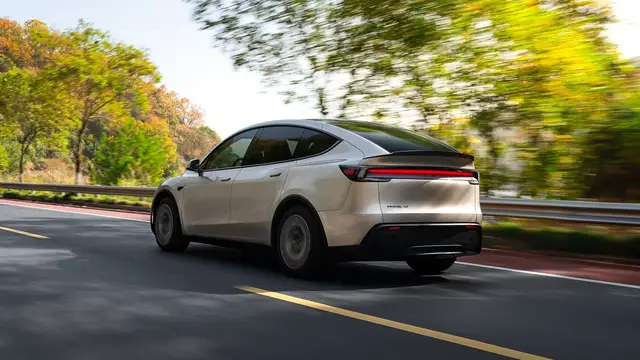 테슬라 모델 Y 사진 10